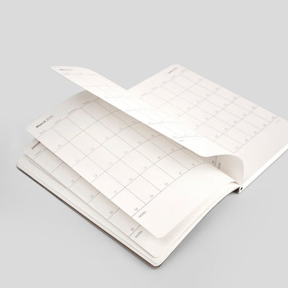 2025 WEEKLY PLANNER - D2